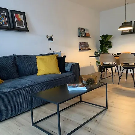 65qm Mit Balkon Und Carport In ビーレフェルト