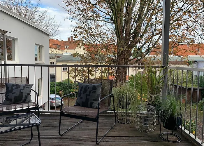 65qm Mit Balkon Und Carport In Appartement Bielefeld